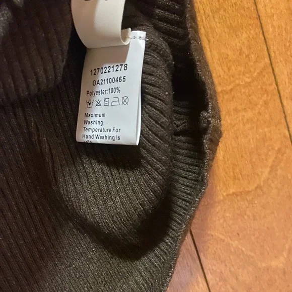 Commense - Brown Ribbed-Knit Sweater - Sz L - Picture 9 of 10